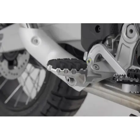 Repose pied réglable SW MOTECH EVO YAMAHA XTZ 700 TENERE 2019-2022 Livraison Gratuite