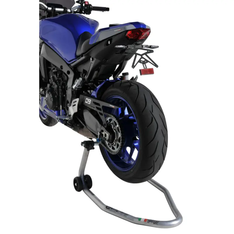 SUP14 support de plaque déporté alu noir avec support clignotants - Yamaha MT-09 2021-2023 Authentique